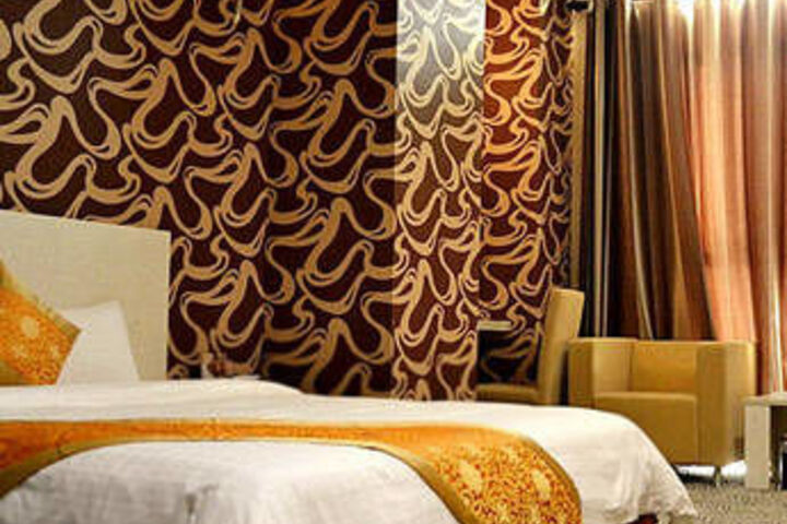 Room 48 of 71