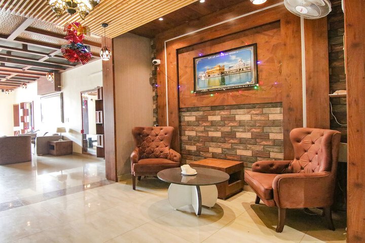 Hotel Interior 10 of 38