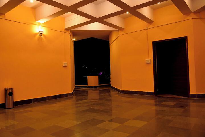 Room 7 of 17
