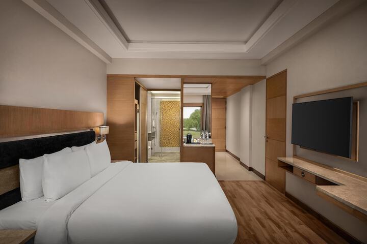 Room 65 of 160