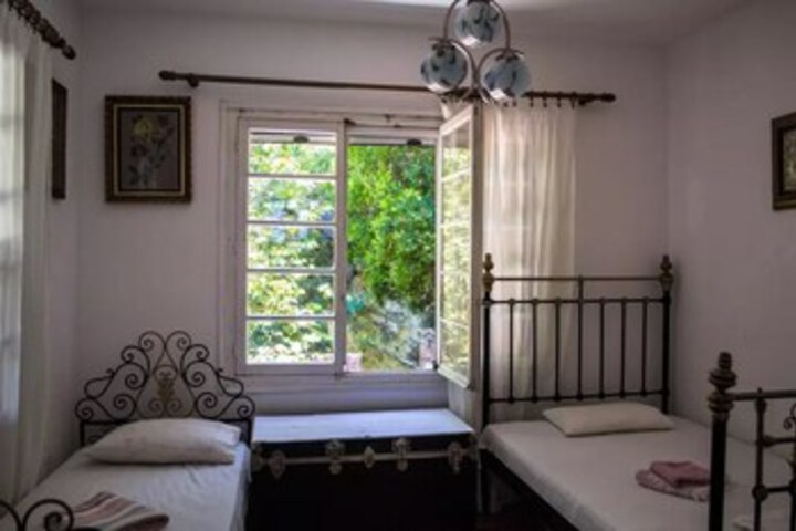 Room 37 of 42