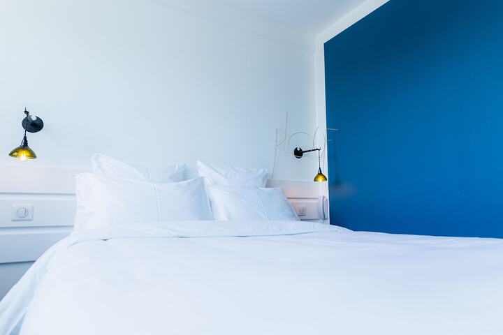 Room 10 of 36