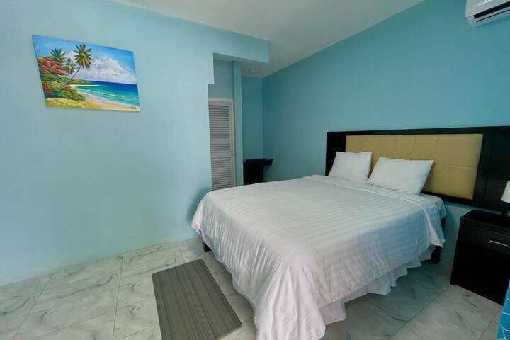 Room 11 of 21