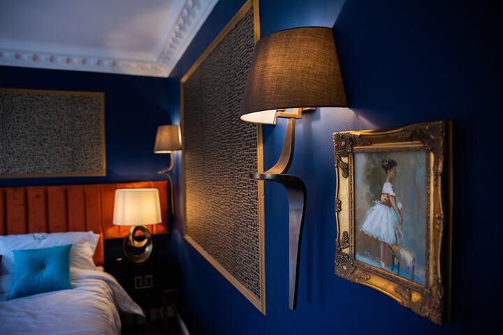Room 12 of 60