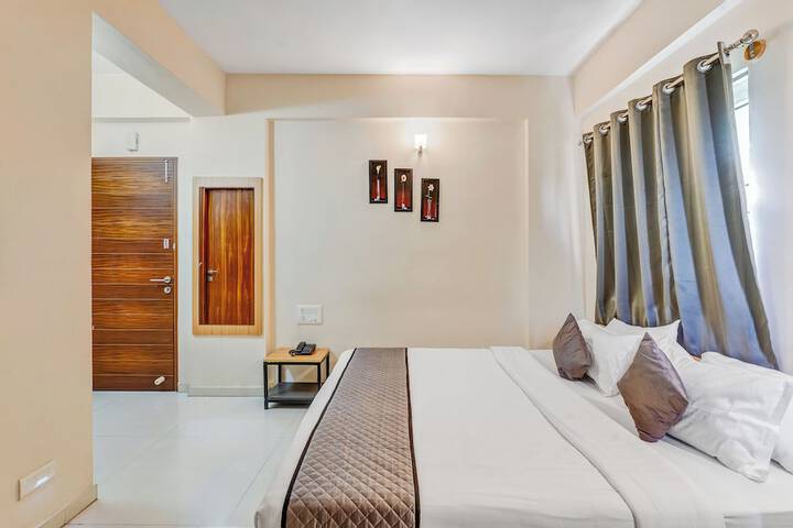 Room 7 of 27