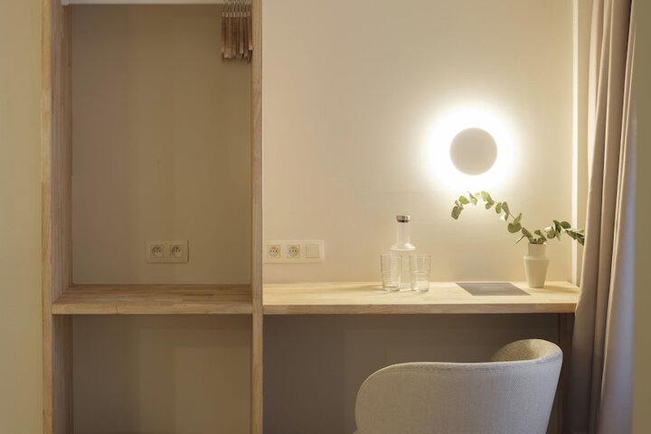 Room 15 of 30
