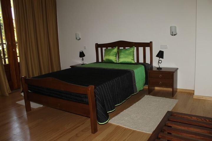 Room 5 of 95