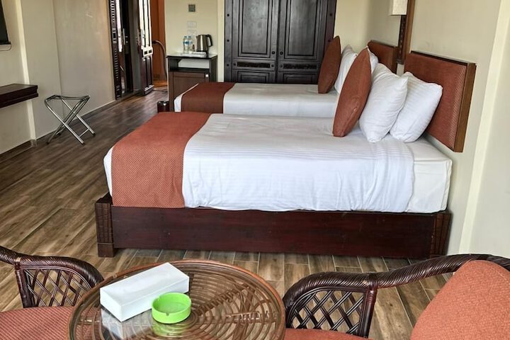 Room 10 of 74