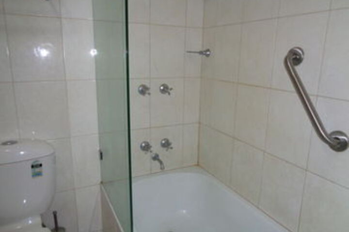 Room 6 of 23