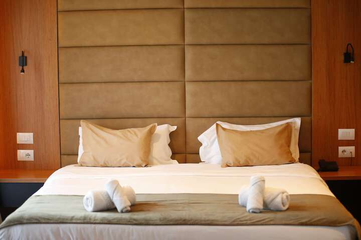 Room 45 of 117