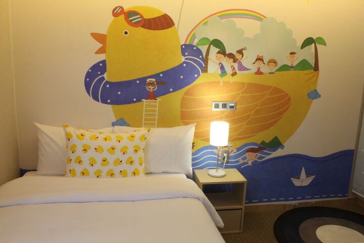 Room 18 of 95