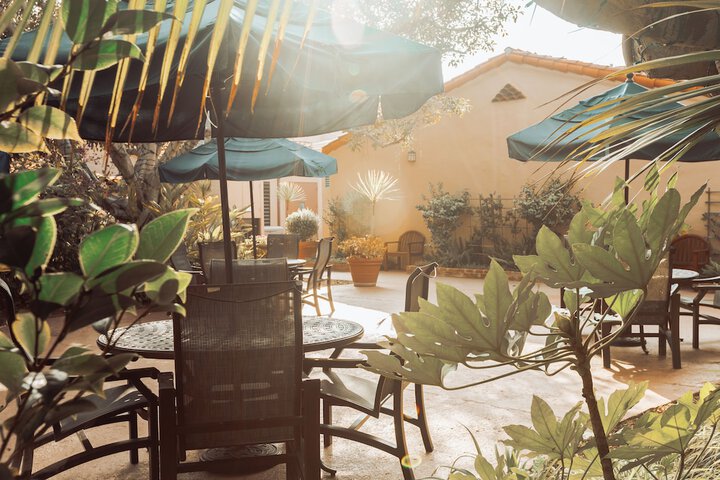 Hotel Exterior 72 of 106