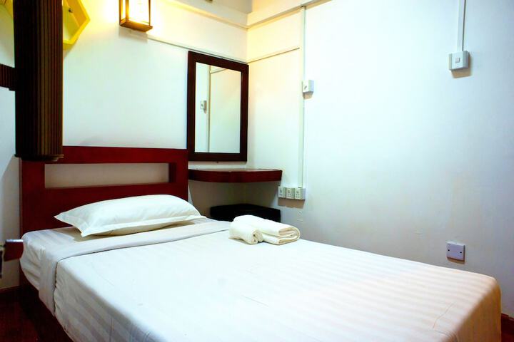 Room 29 of 47