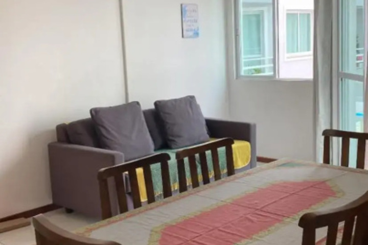 Room 4 of 13