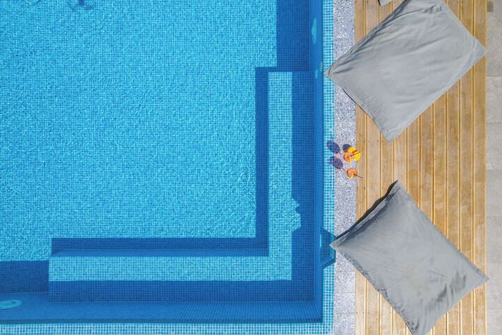 Pool 113 of 163