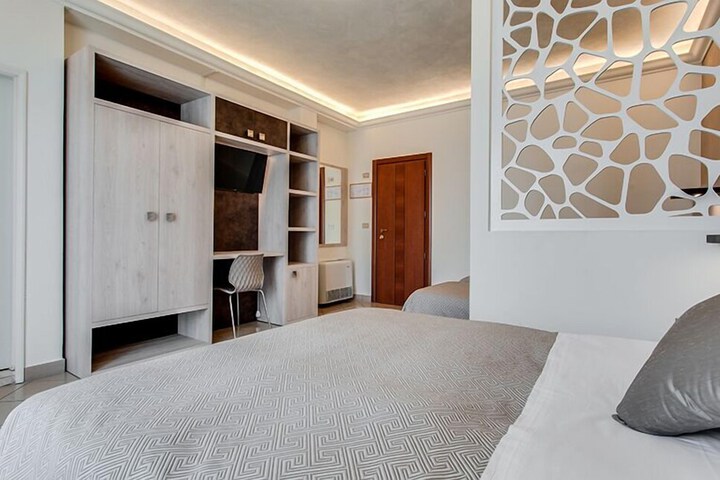 Room 18 of 39