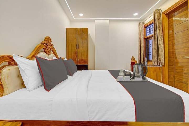 Room 9 of 43