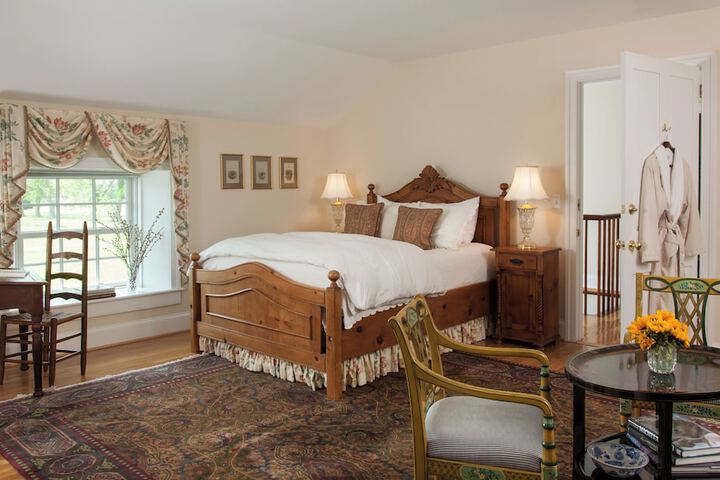 Room 15 of 53
