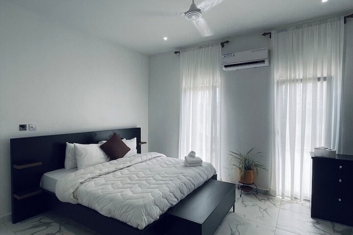 Room 50 of 166