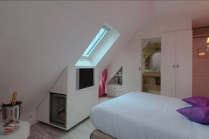 Room 26 of 36