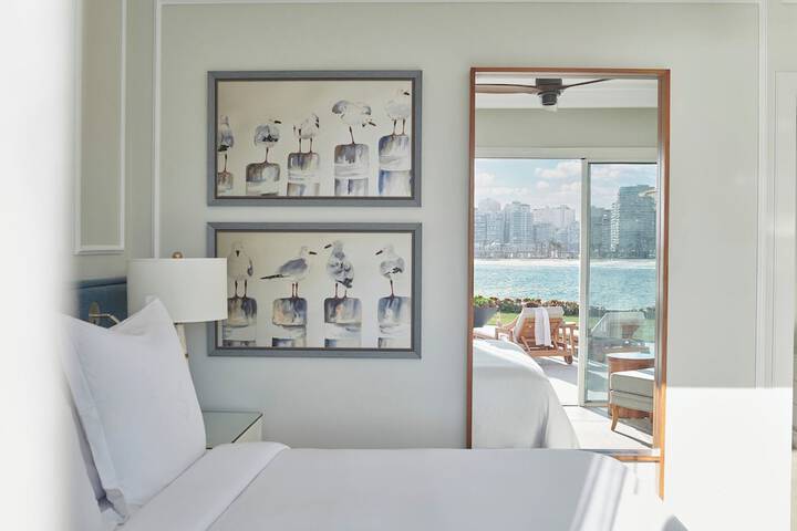 Room 21 of 159
