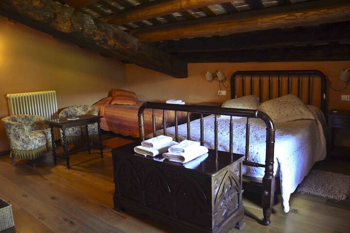 Room 8 of 54