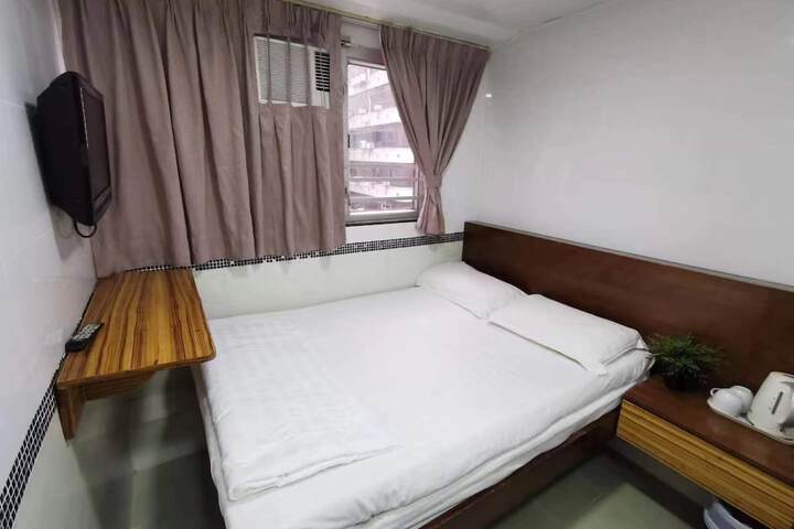 Room 46 of 58