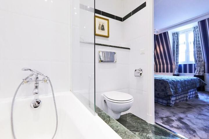 Bath Interior