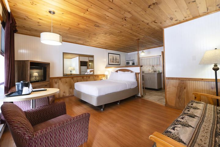 Room 42 of 225