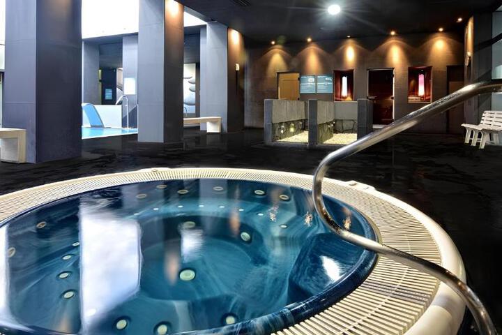 Spa 5 of 23