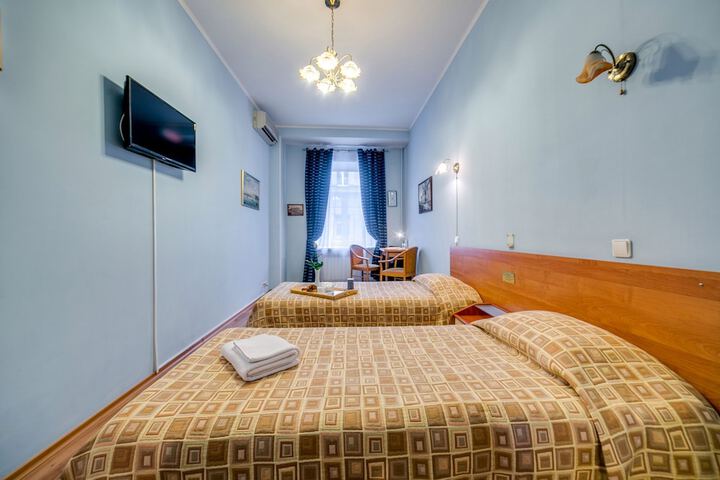 Room 16 of 86