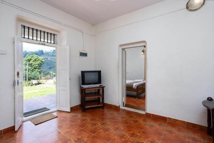 Room 5 of 45