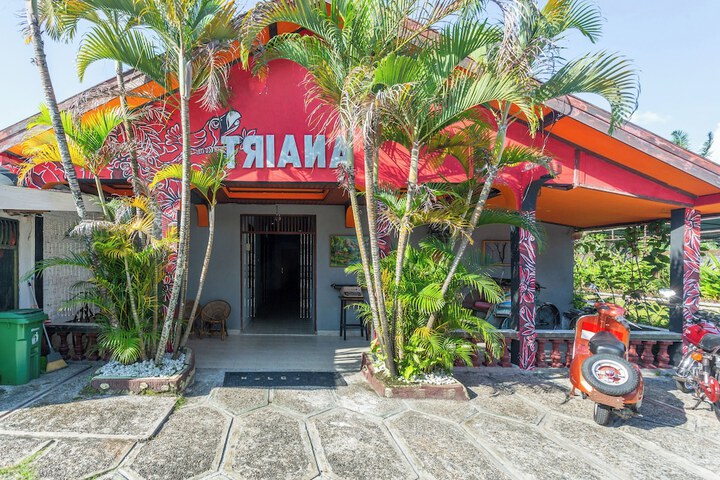 Exterior of Hotel O Triana