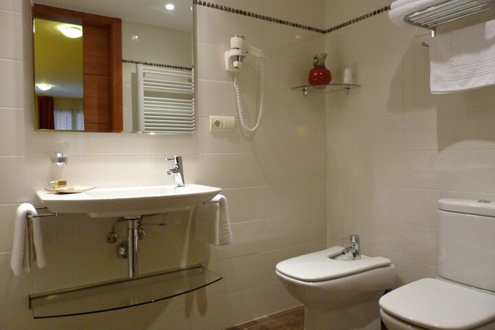 Room 25 of 66