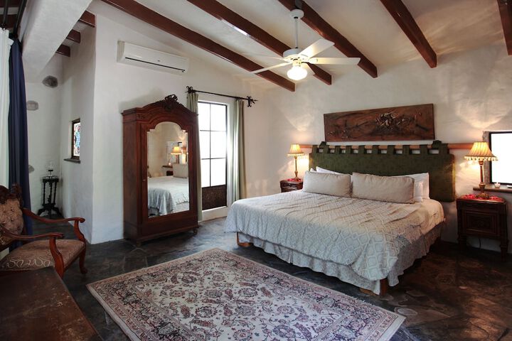 Room 4 of 181