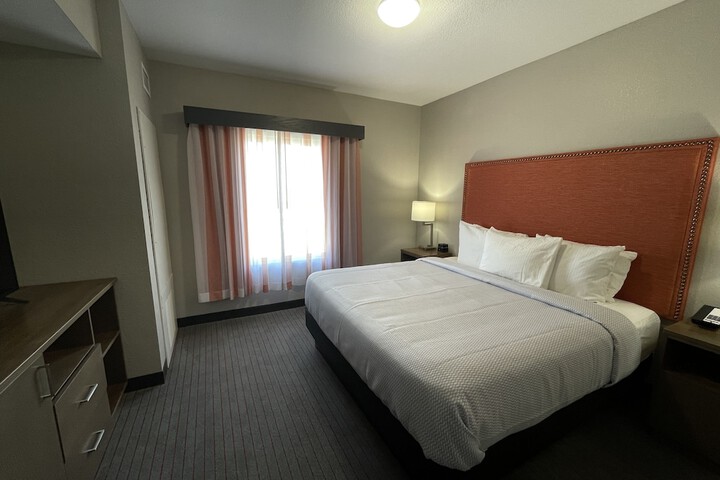 2 Queen Beds 1 Bedroom Suite (22 of 22)