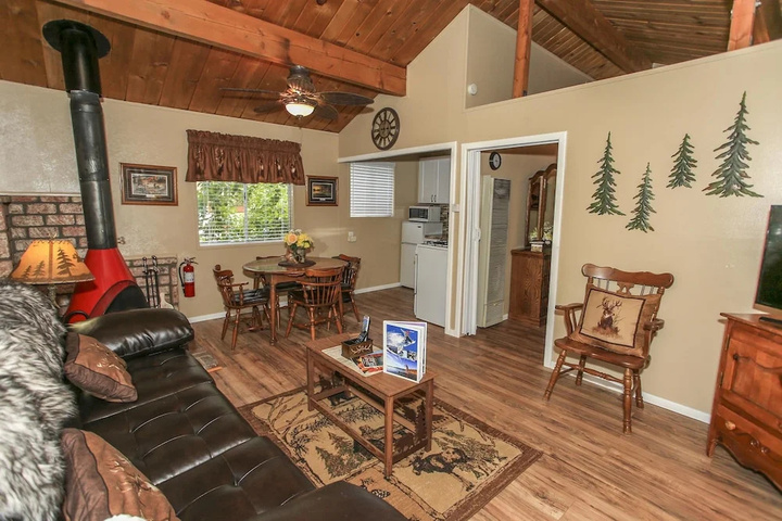 Exterior of The Comfy Cabin