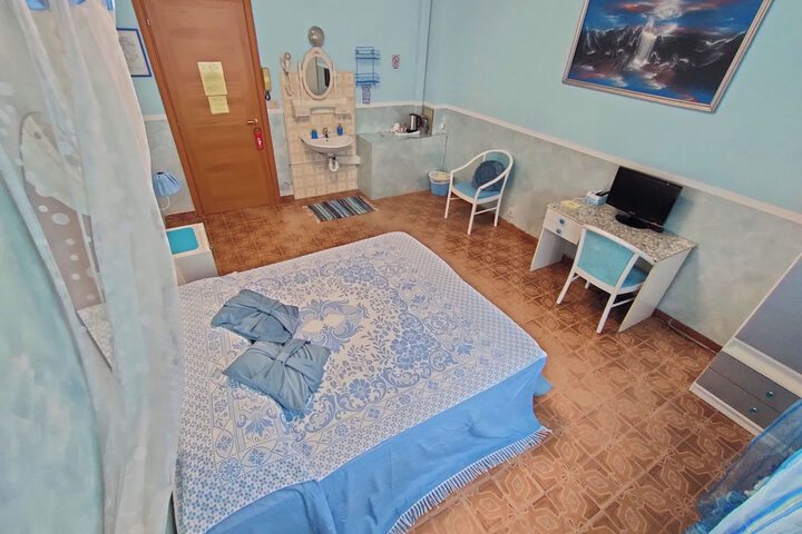Room 70 of 140