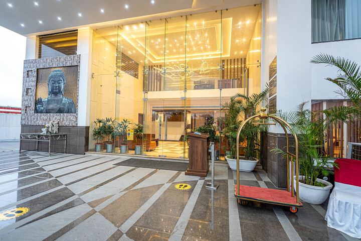 Hotel 8 of 11