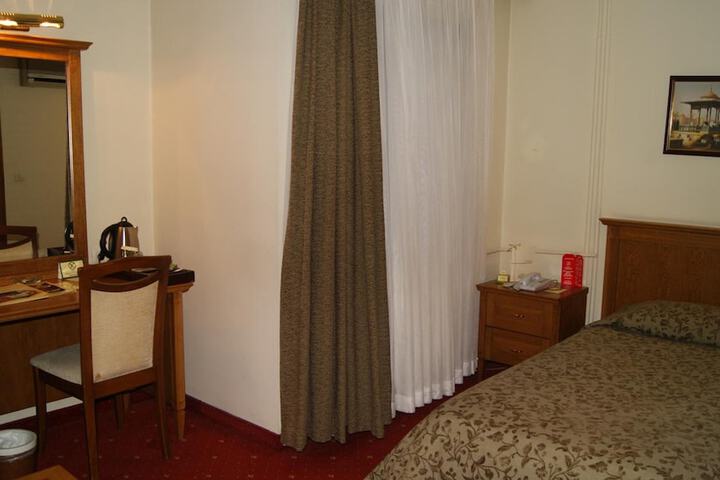 Room 15 of 47