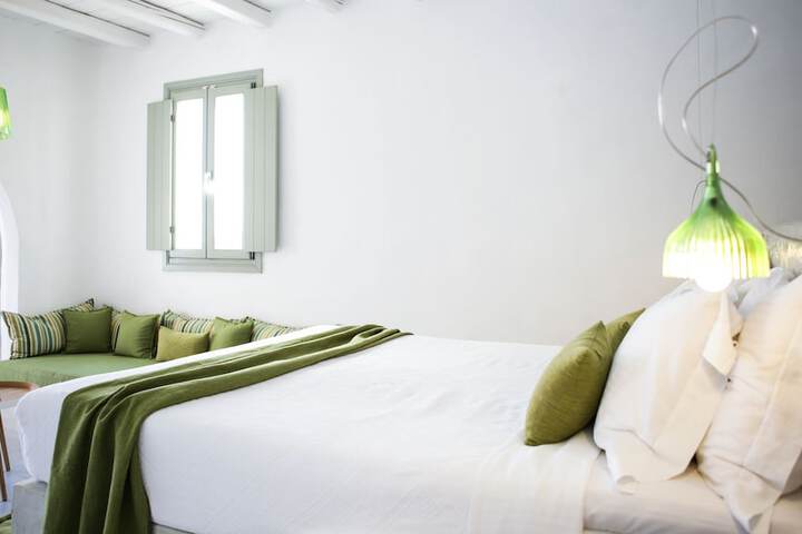 Room 14 of 261
