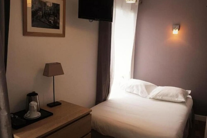Room 16 of 49