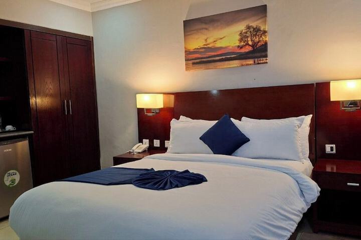 Room 45 of 108