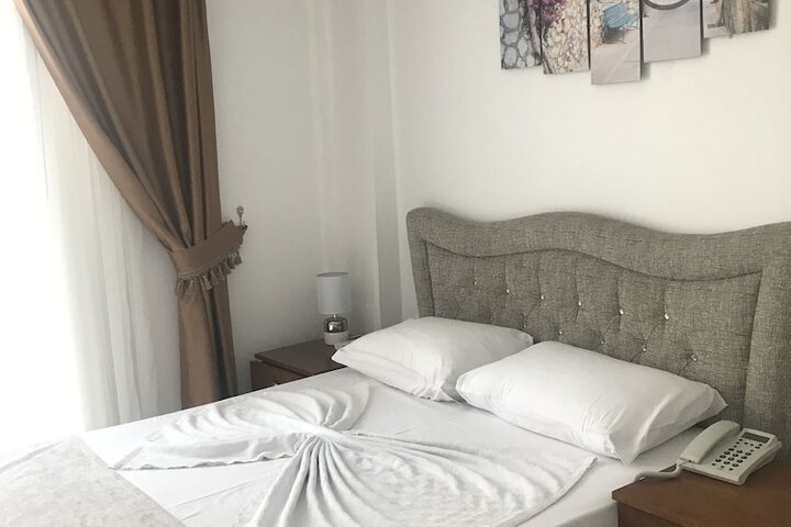 Room 12 of 75