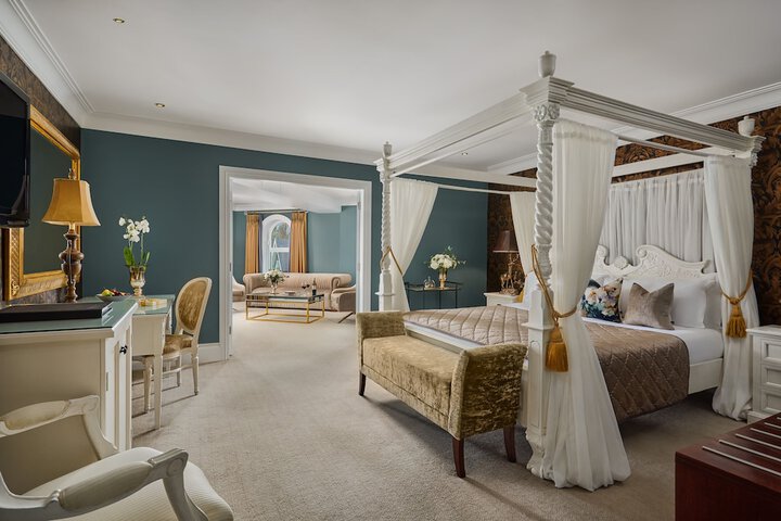 Room 9 of 57