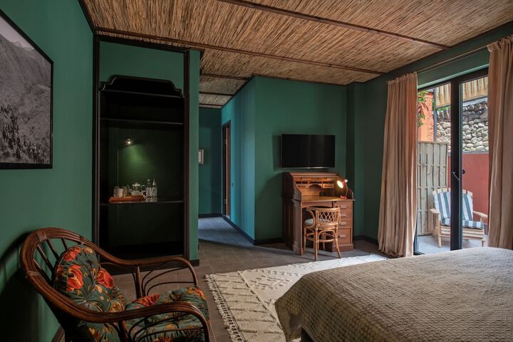 Room 19 of 46