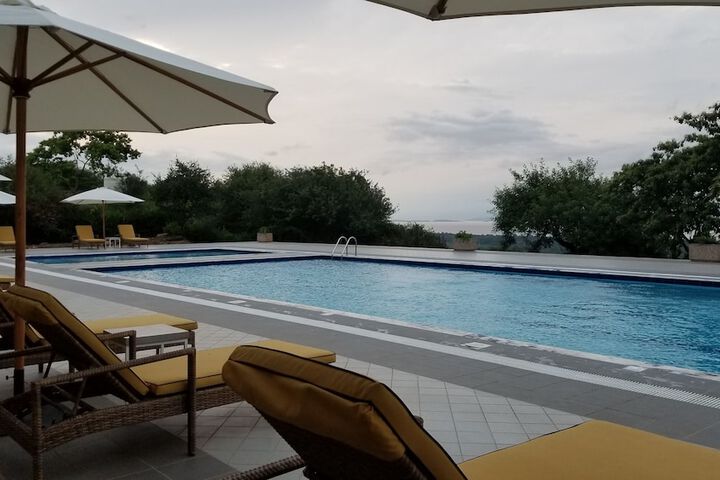 Pool 57 of 120