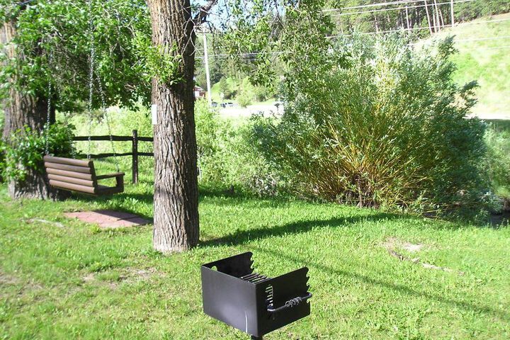 Property Grounds 21 of 26