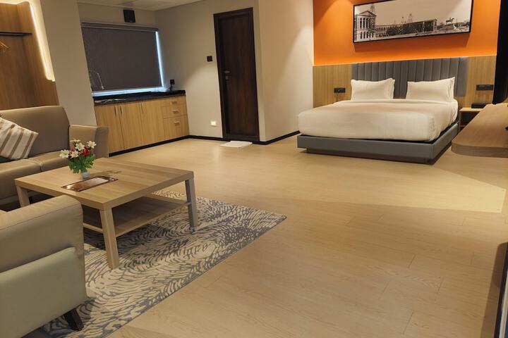 Room 26 of 43