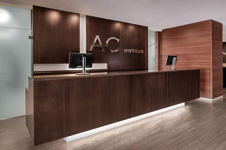 Hotel Interior 4 of 65